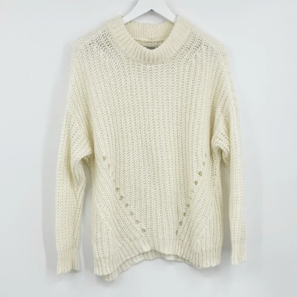 American Eagle Outfitters Boho Cream Kint Sweater Size Small
